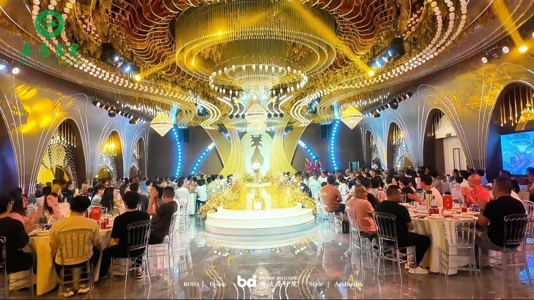 COTV全球直播-广东博达道具有限公司专业生产婚庆道具、美陈道具、宴会厅道具、软装道具及户外亮化灯具 、公共音响系统等产品,承接一站式设计、生产、落地施工一条龙服务,欢迎大家光临! COTV全球直播-广东博达道具有限公司专业生产婚庆道具、美陈道具、宴会厅道具、软装道具及户外亮化灯具 、公共音响系统等产品,承接一站式设计、生产、落地施工一条龙服务,欢迎大家光临!