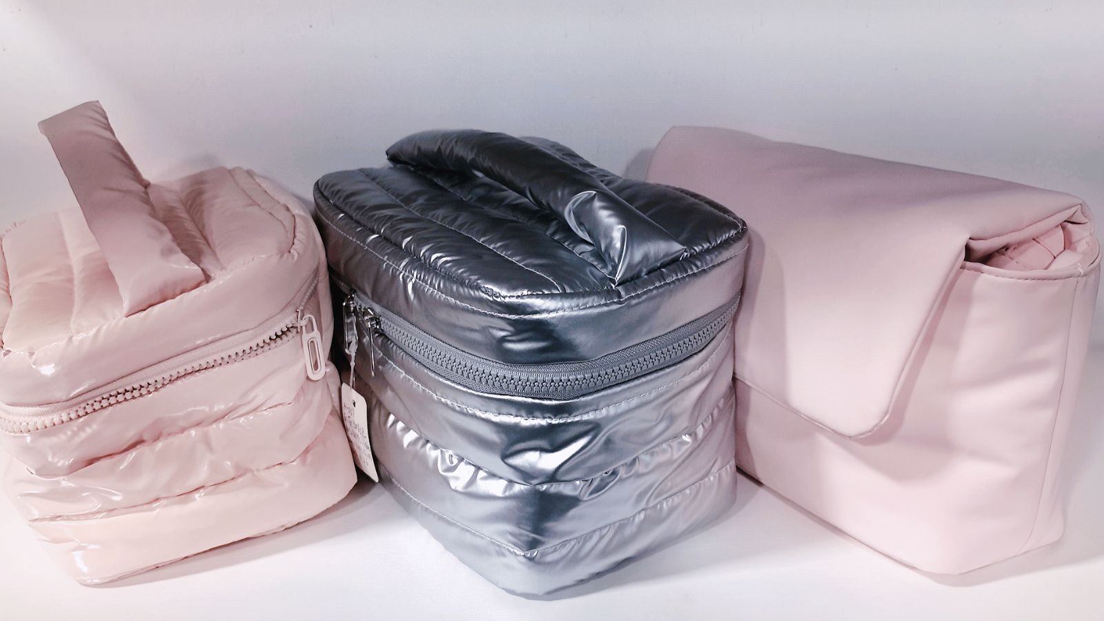 COTV全球直播-温州市文舟商务礼品有限公司专业生产:美容化妆品包、洗漱包、工具包、电器包、酒品包、理发工具,垂钓用具,文教及体育用品,大健康行业,摄影器材,礼品包等产品,欢迎大家光临! COTV全球直播-温州市文舟商务礼品有限公司专业生产:美容化妆品包、洗漱包、工具包、电器包、酒品包、理发工具,垂钓用具,文教及体育用品,大健康行业,摄影器材,礼品包等产品,欢迎大家光临!