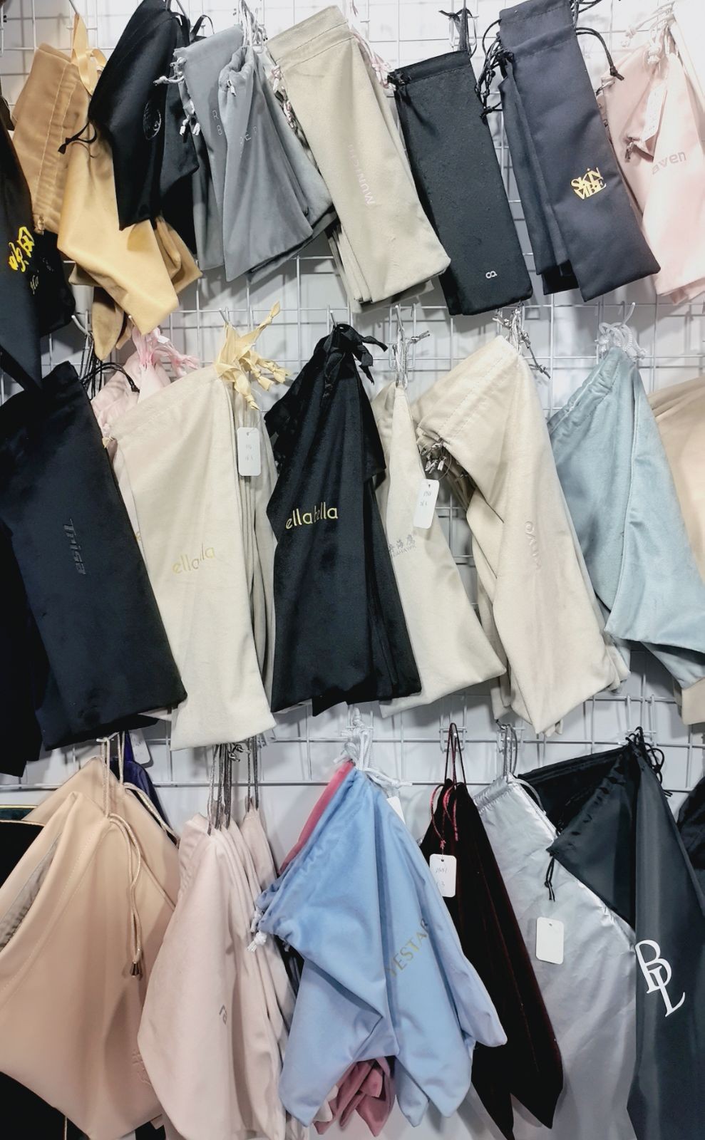 COTV全球直播-温州市文舟商务礼品有限公司专业生产:美容化妆品包、洗漱包、工具包、电器包、酒品包、理发工具,垂钓用具,文教及体育用品,大健康行业,摄影器材,礼品包等产品,欢迎大家光临! COTV全球直播-温州市文舟商务礼品有限公司专业生产:美容化妆品包、洗漱包、工具包、电器包、酒品包、理发工具,垂钓用具,文教及体育用品,大健康行业,摄影器材,礼品包等产品,欢迎大家光临!