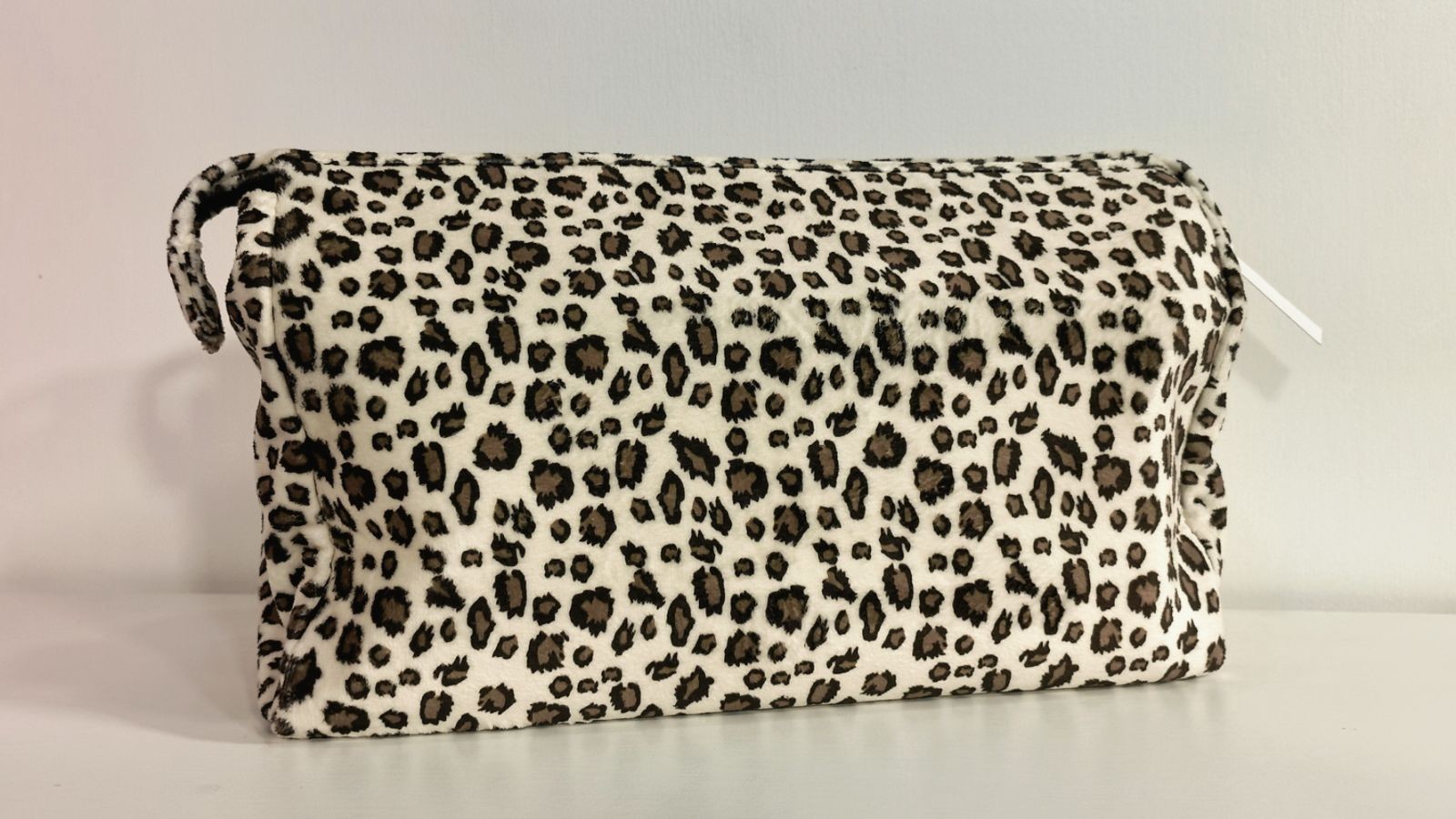 COTV全球直播-温州市文舟商务礼品有限公司专业生产:美容化妆品包、洗漱包、工具包、电器包、酒品包、理发工具,垂钓用具,文教及体育用品,大健康行业,摄影器材,礼品包等产品,欢迎大家光临! COTV全球直播-温州市文舟商务礼品有限公司专业生产:美容化妆品包、洗漱包、工具包、电器包、酒品包、理发工具,垂钓用具,文教及体育用品,大健康行业,摄影器材,礼品包等产品,欢迎大家光临!