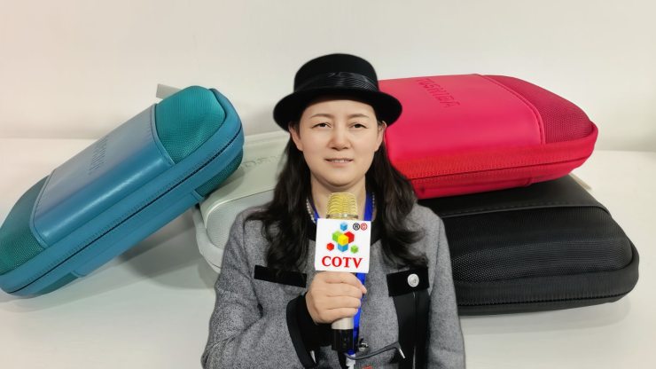 COTV全球直播-温州市文舟商务礼品有限公司专业生产:美容化妆品包、洗漱包、工具包、电器包、酒品包、理发工具，垂钓用具，文教及体育用品，大健康行业，摄影器材，礼品包等产品，欢迎大家光临！