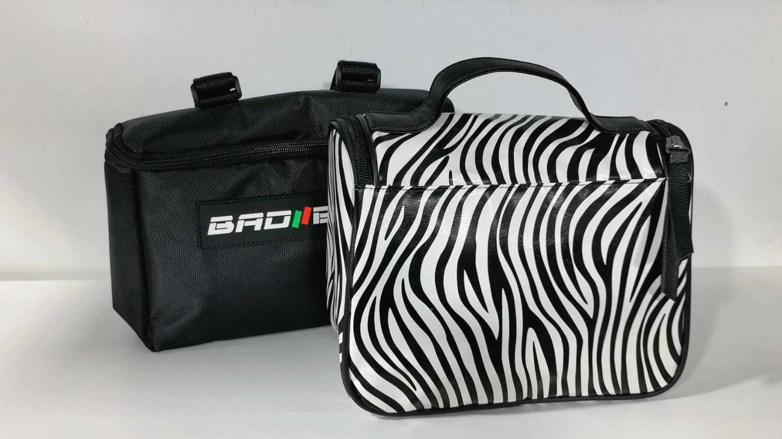 COTV全球直播-温州市文舟商务礼品有限公司专业生产:美容化妆品包、洗漱包、工具包、电器包、酒品包、理发工具,垂钓用具,文教及体育用品,大健康行业,摄影器材,礼品包等产品,欢迎大家光临! COTV全球直播-温州市文舟商务礼品有限公司专业生产:美容化妆品包、洗漱包、工具包、电器包、酒品包、理发工具,垂钓用具,文教及体育用品,大健康行业,摄影器材,礼品包等产品,欢迎大家光临!