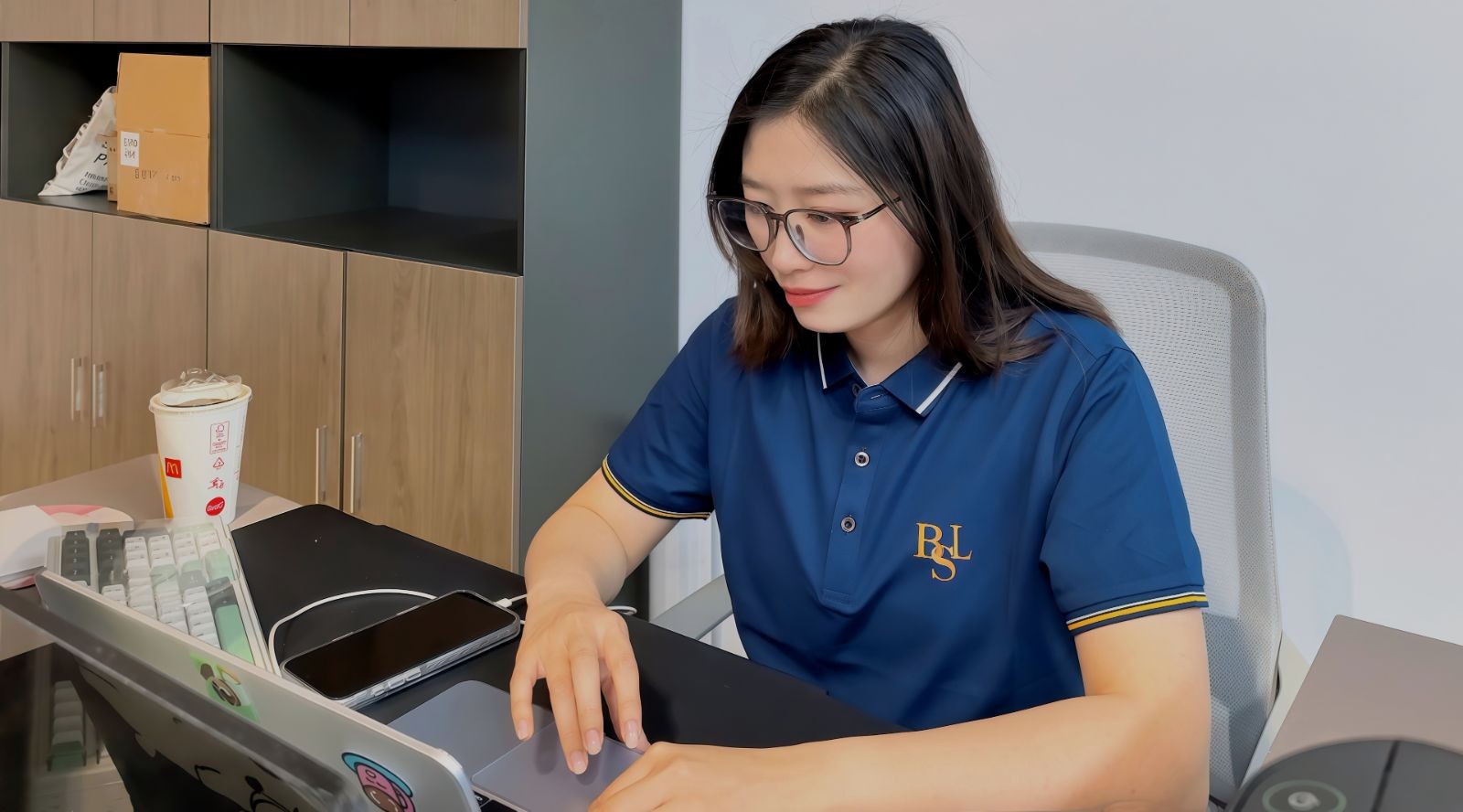 COTV全球直播-Bright Sunway Limited、义乌市岚兹贸易有限公司来自哥伦比亚,进出口纺织品、五金用品、美容美发用品、饰品、工程机械,日用百货等,欢迎大家光临!。 COTV全球直播-Bright Sunway Limited、义乌市岚兹贸易有限公司来自哥伦比亚,进出口纺织品、五金用品、美容美发用品、饰品、工程机械,日用百货等,欢迎大家光临!。