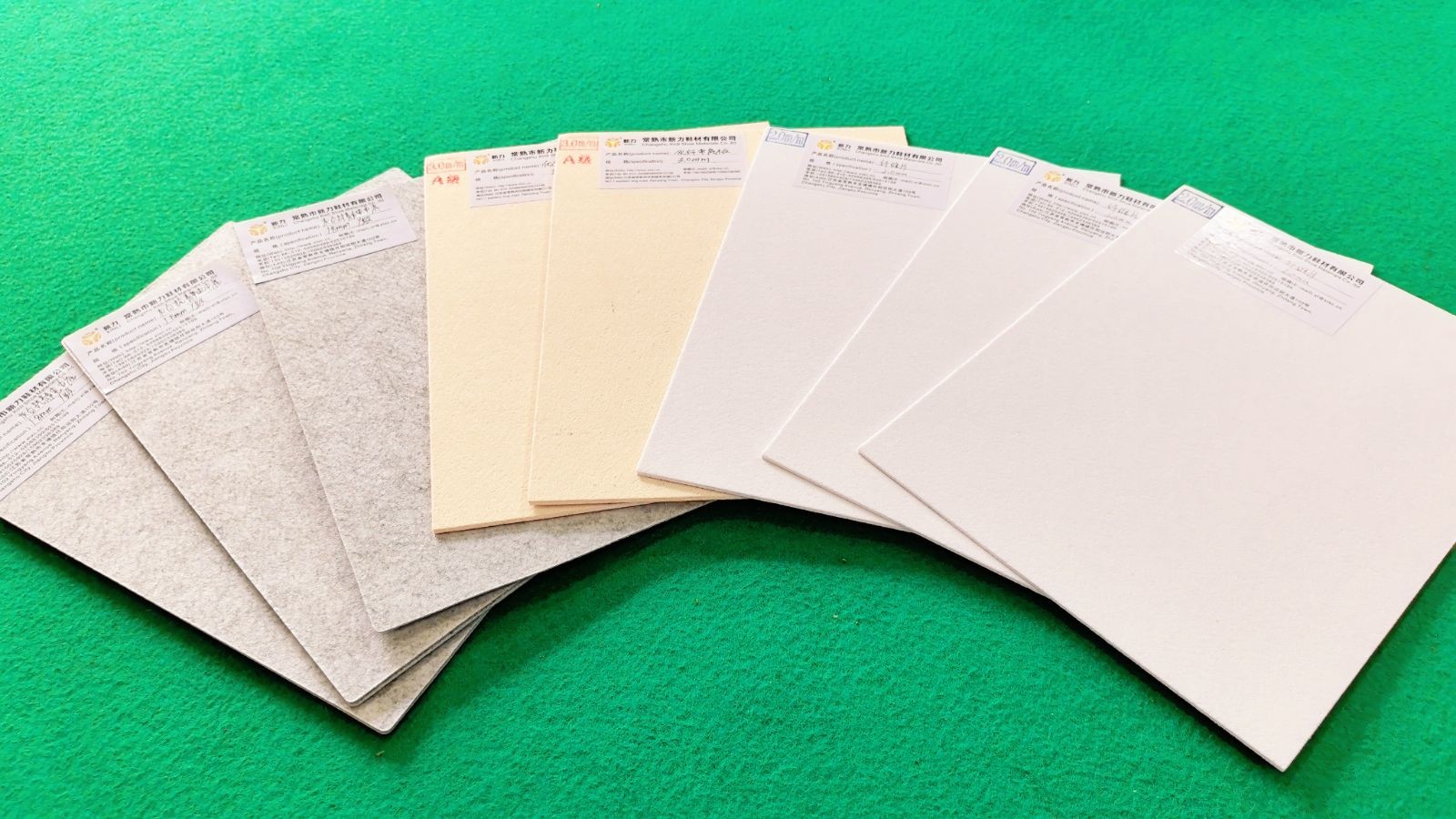 COTV全球直播-常熟市新力鞋材有限公司专业生产:抗静电无纺布中底、等劳保鞋材料；黑色、白色、灰色软硬毛毡、阻燃无纺布等汽车用毡及家居、家电用无纺布；黑白色帽衬用无纺布；特厚特硬等产品，欢迎大家光临！