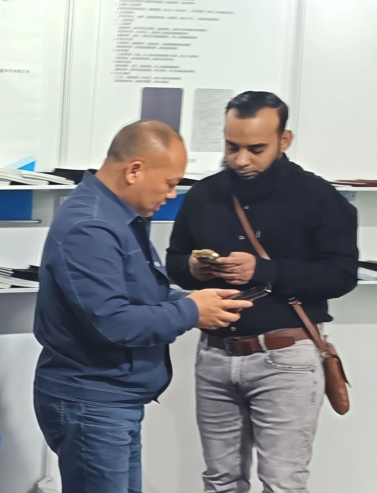 COTV全球直播-常熟市新力鞋材有限公司专业生产:抗静电无纺布中底、等劳保鞋材料；黑色、白色、灰色软硬毛毡、阻燃无纺布等汽车用毡及家居、家电用无纺布；黑白色帽衬用无纺布；特厚特硬等产品，欢迎大家光临！