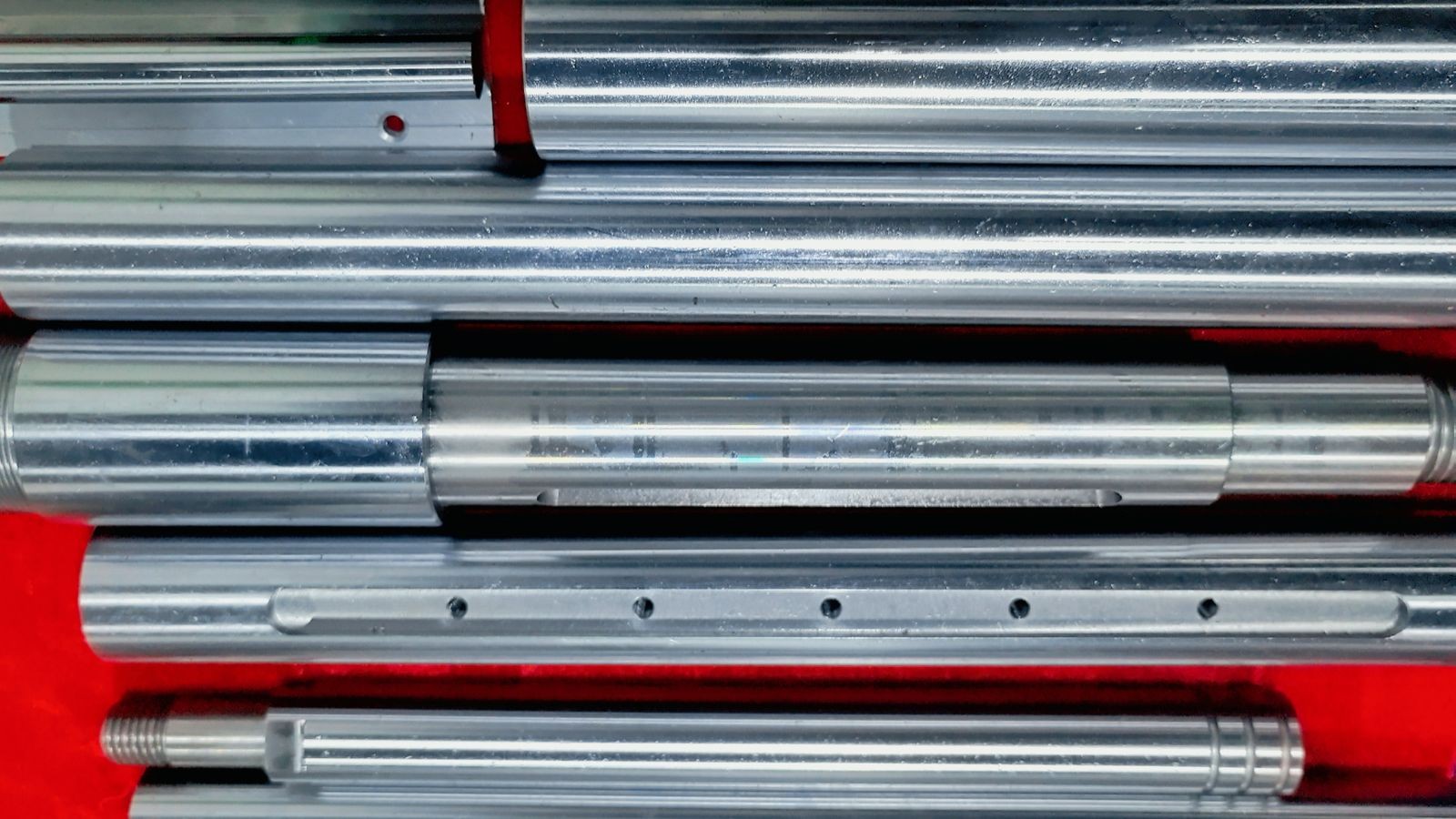 COTV全球直播-丽水市恒城轴承有限公司专业生产直线光轴、滚珠丝杆支撑座、双轴心导轨系列、线性导轨系列、直线滑动单元滑块、圆柱直线导轨、直线轴承、杆端关节轴承、向心关节轴承，等产品，欢迎大家光临！