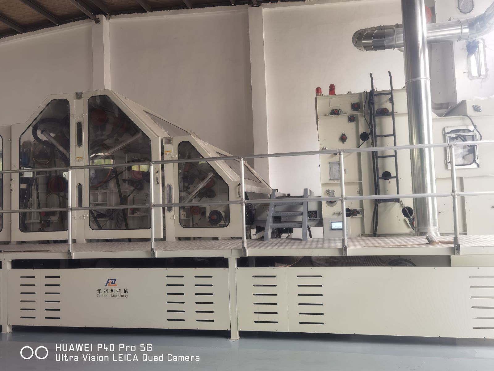 COTV全球直播-常熟市新力鞋材有限公司专业生产:抗静电无纺布中底、等劳保鞋材料；黑色、白色、灰色软硬毛毡、阻燃无纺布等汽车用毡及家居、家电用无纺布；黑白色帽衬用无纺布；特厚特硬等产品，欢迎大家光临！