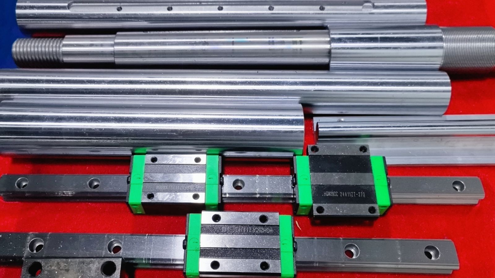 COTV全球直播-丽水市恒城轴承有限公司专业生产直线光轴、滚珠丝杆支撑座、双轴心导轨系列、线性导轨系列、直线滑动单元滑块、圆柱直线导轨、直线轴承、杆端关节轴承、向心关节轴承，等产品，欢迎大家光临！