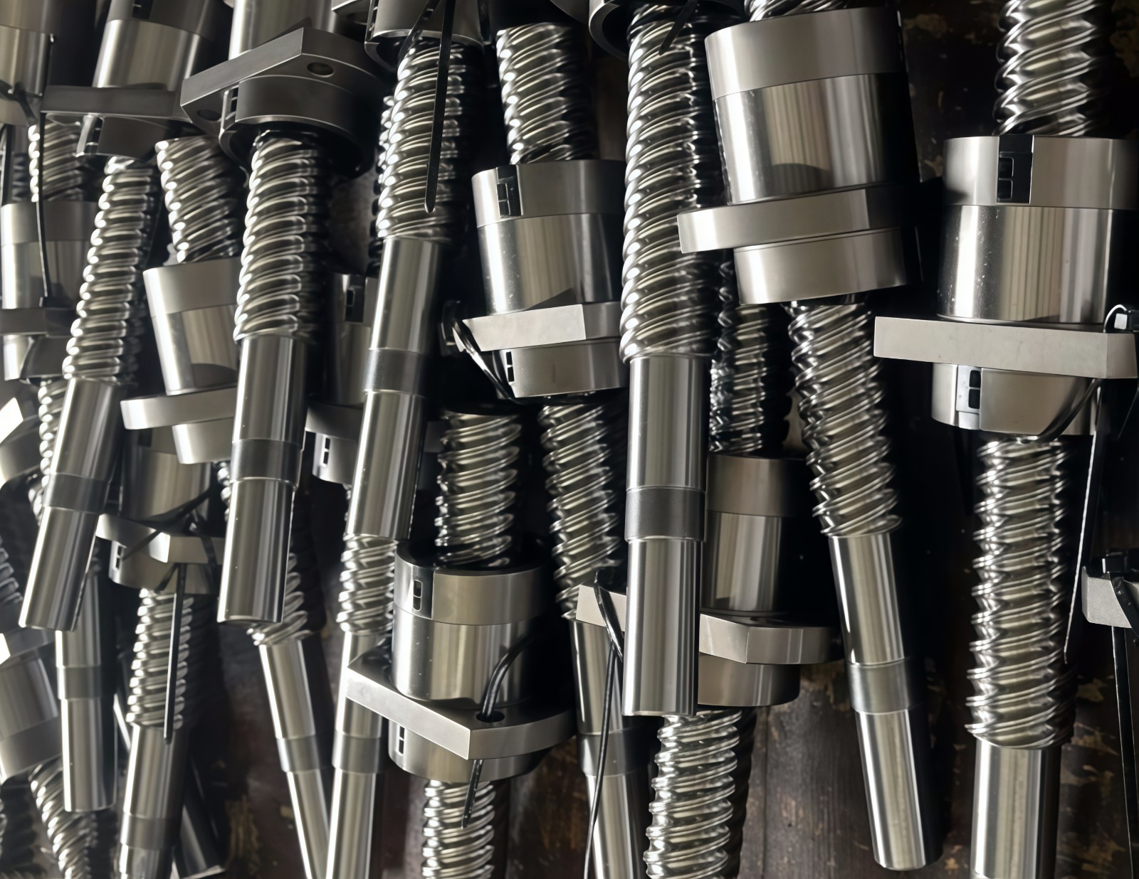 COTV全球直播-丽水市恒城轴承有限公司专业生产直线光轴、滚珠丝杆支撑座、双轴心导轨系列、线性导轨系列、直线滑动单元滑块、圆柱直线导轨、直线轴承、杆端关节轴承、向心关节轴承，等产品，欢迎大家光临！