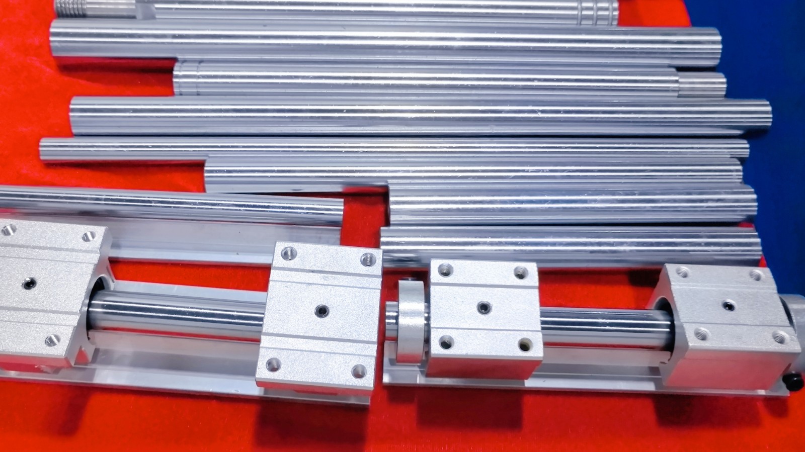 COTV全球直播-丽水市恒城轴承有限公司专业生产直线光轴、滚珠丝杆支撑座、双轴心导轨系列、线性导轨系列、直线滑动单元滑块、圆柱直线导轨、直线轴承、杆端关节轴承、向心关节轴承，等产品，欢迎大家光临！