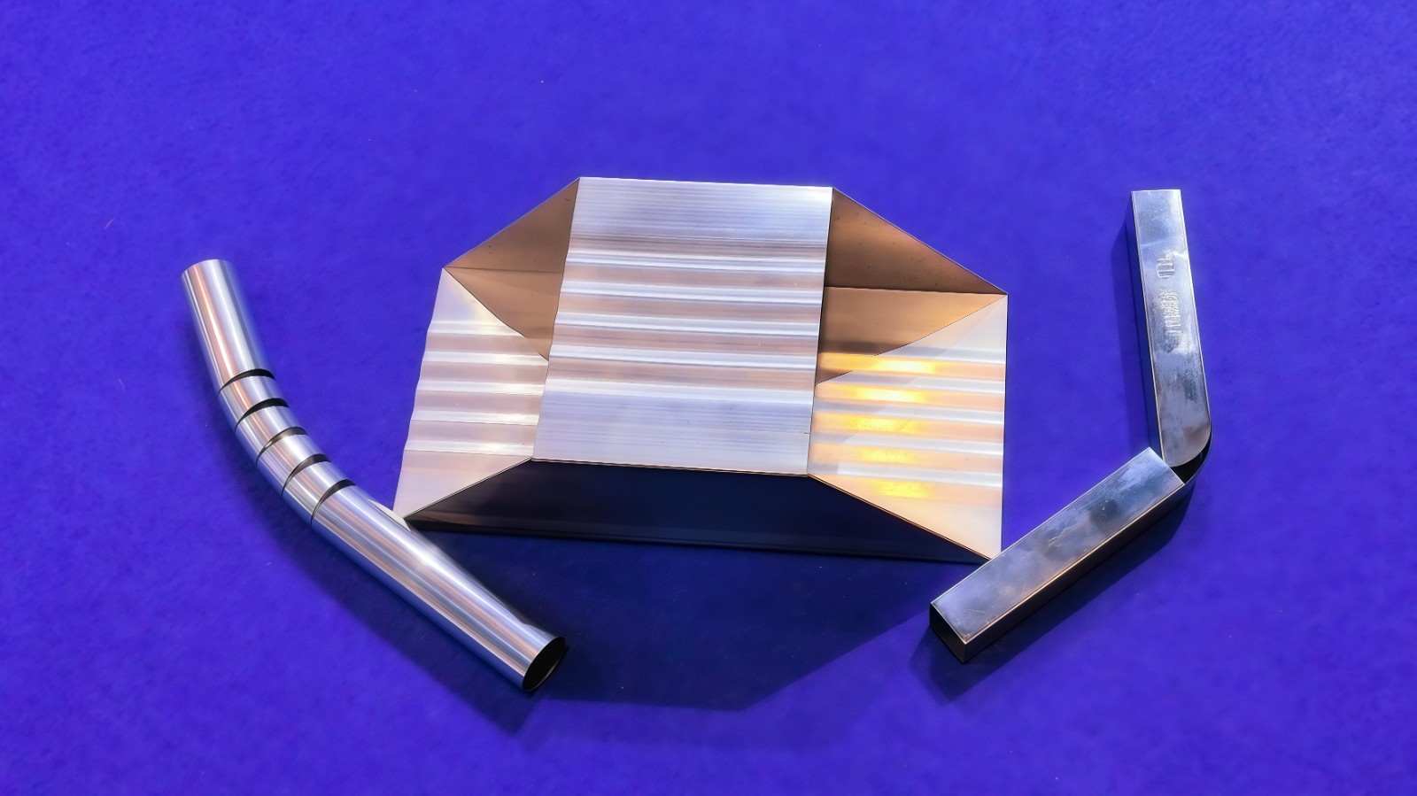 COTV全球直播-佛山市明州智能设备有限公司专业生产:锐智B-NexBea、净智L-PurePro、巧工匠M、易切巧捷Q、战警X系列X12Y-2双前卡激光切管机、等智能激光切割设备，欢迎大家光临！