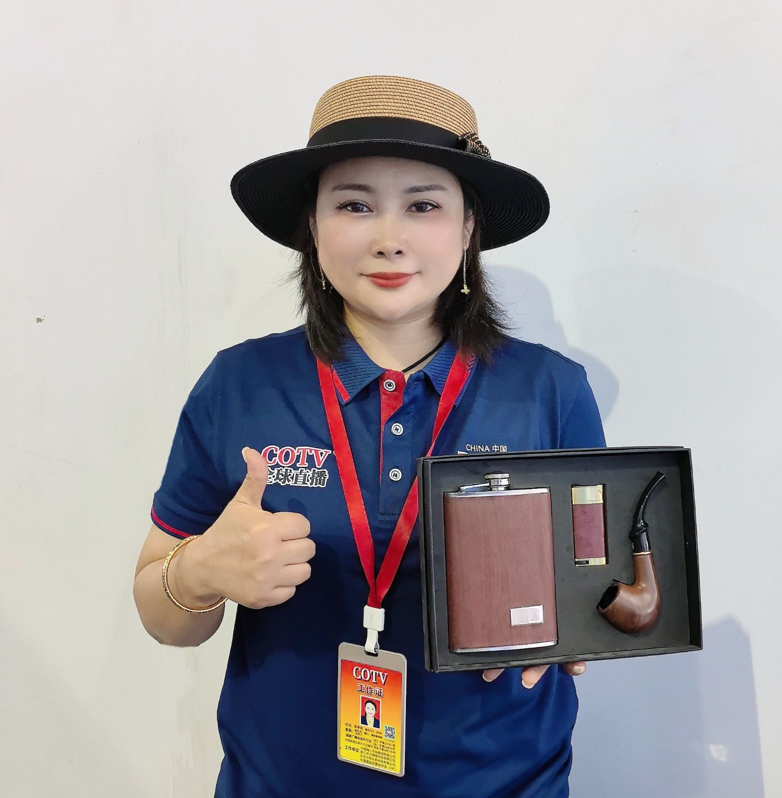 COTV全球直播-永康市顺丰不锈钢制品厂专业生产:各种不锈钢酒壶、工艺品不锈钢酒壶、各种不锈钢酒杯系列饮品用具等产品，欢迎大家光临！