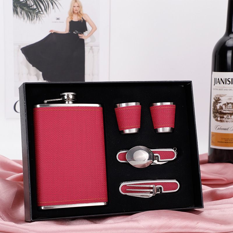 COTV全球直播-永康市顺丰不锈钢制品厂专业生产:各种不锈钢酒壶、工艺品不锈钢酒壶、各种不锈钢酒杯系列饮品用具等产品，欢迎大家光临！