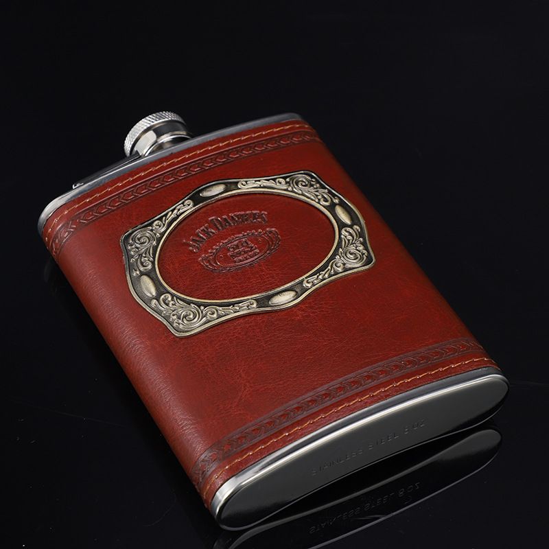 COTV全球直播-永康市顺丰不锈钢制品厂专业生产:各种不锈钢酒壶、工艺品不锈钢酒壶、各种不锈钢酒杯系列饮品用具等产品，欢迎大家光临！