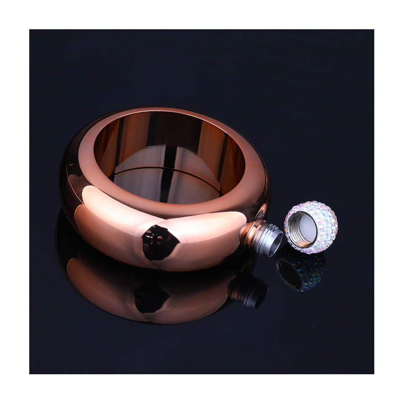 COTV全球直播-永康市顺丰不锈钢制品厂专业生产:各种不锈钢酒壶、工艺品不锈钢酒壶、各种不锈钢酒杯系列饮品用具等产品，欢迎大家光临！