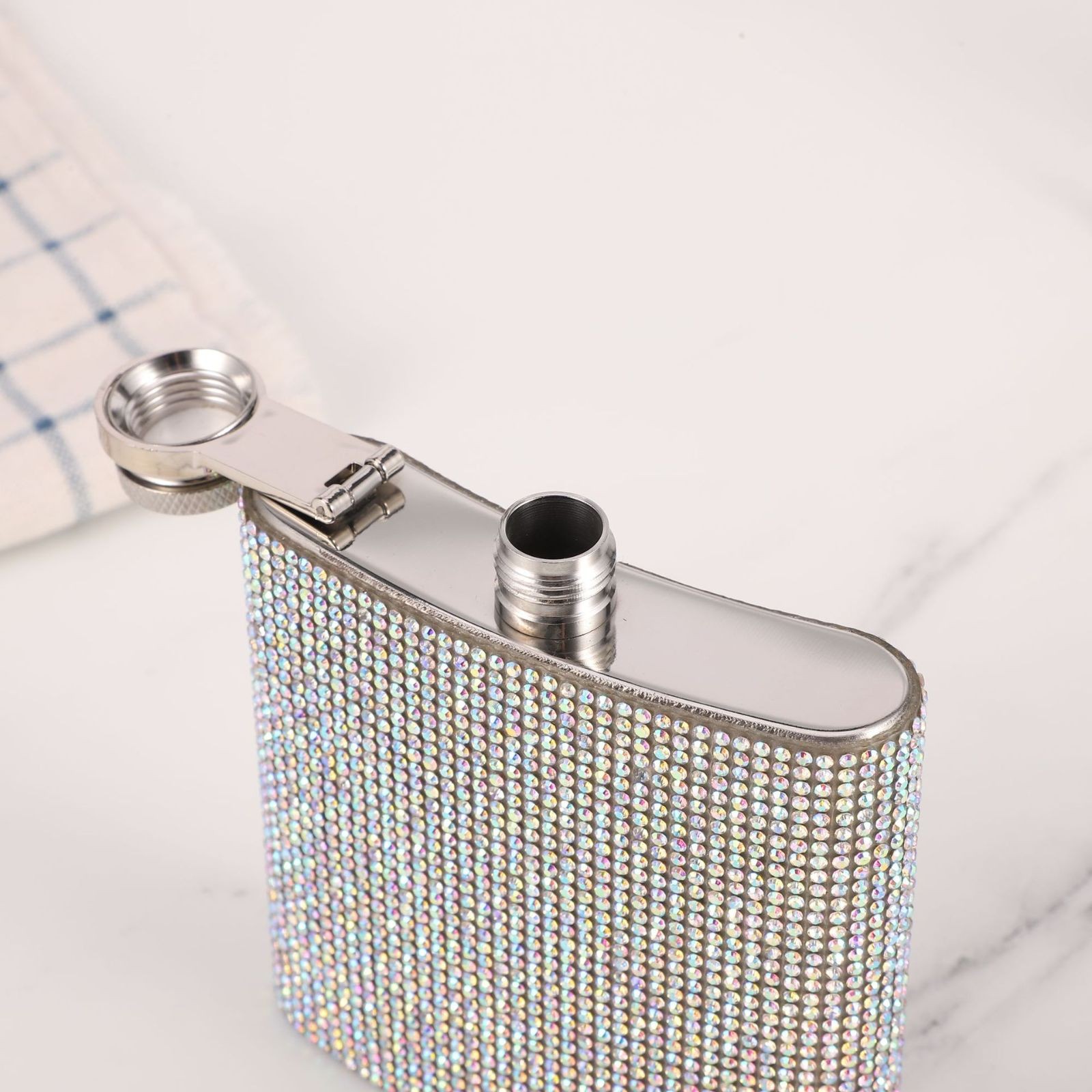 COTV全球直播-永康市顺丰不锈钢制品厂专业生产:各种不锈钢酒壶、工艺品不锈钢酒壶、各种不锈钢酒杯系列饮品用具等产品，欢迎大家光临！