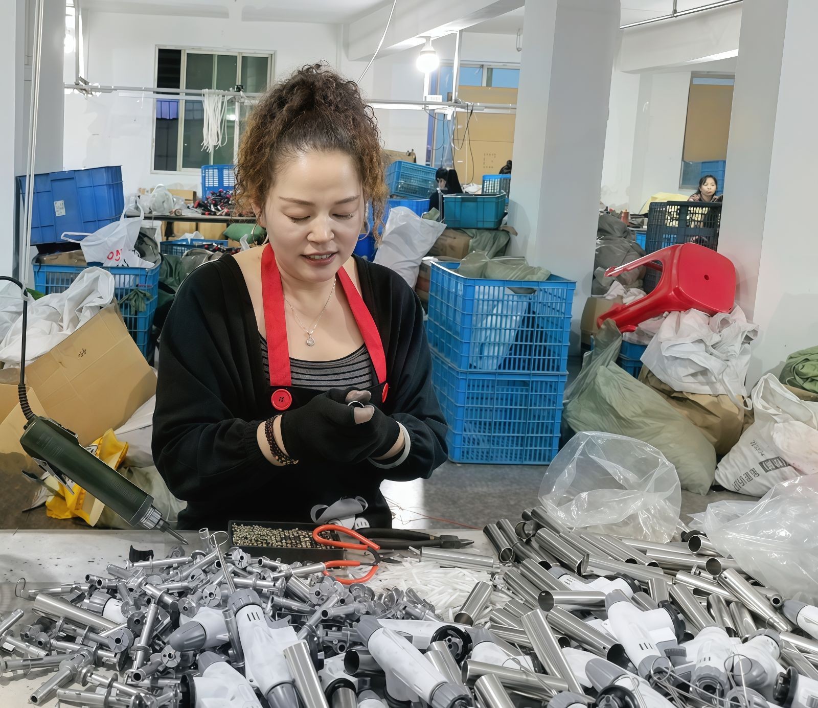 COTV全球直播-温州荣山科技有限公司专业生产: 各种喷枪、电弧、卡子炉、点火枪等产品；广泛应用于酒店、企事业食堂、家庭以及户外野炊等领域，款式多样，现货供应，欢迎大家光临！