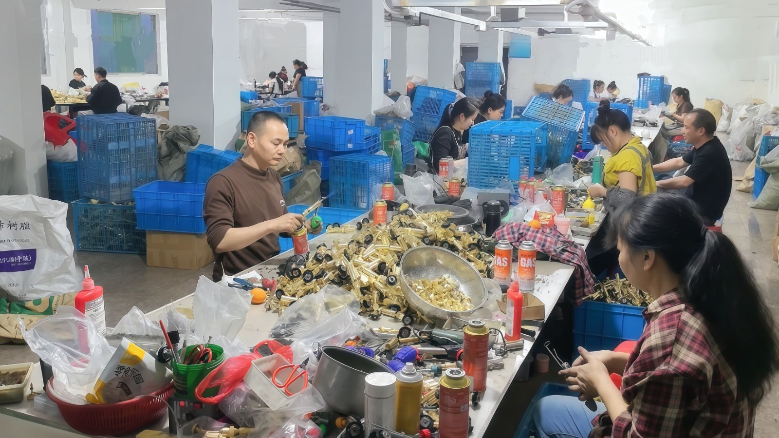 COTV全球直播-温州荣山科技有限公司专业生产: 各种喷枪、电弧、卡子炉、点火枪等产品；广泛应用于酒店、企事业食堂、家庭以及户外野炊等领域，款式多样，现货供应，欢迎大家光临！