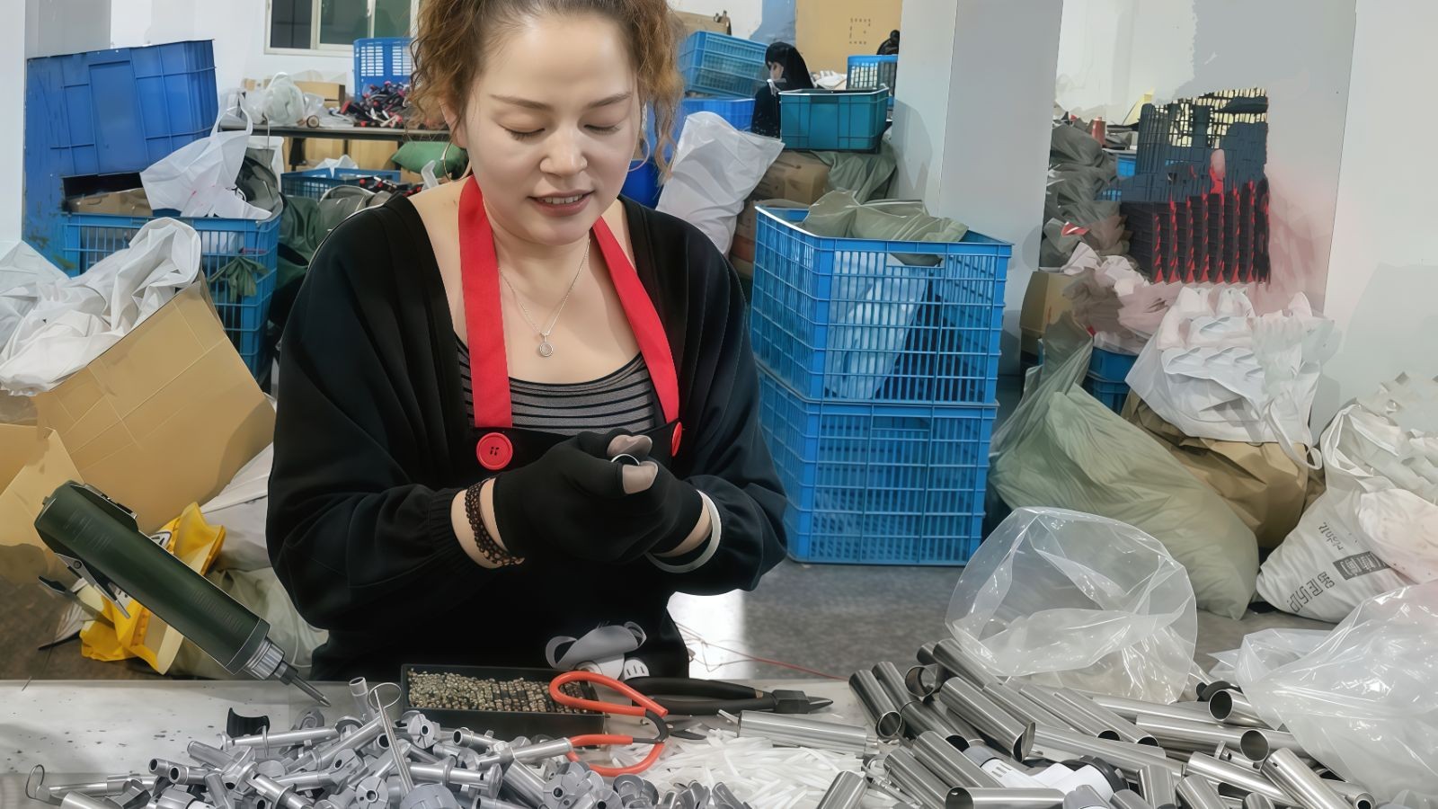 COTV全球直播-温州荣山科技有限公司专业生产: 各种喷枪、电弧、卡子炉、点火枪等产品；广泛应用于酒店、企事业食堂、家庭以及户外野炊等领域，款式多样，现货供应，欢迎大家光临！