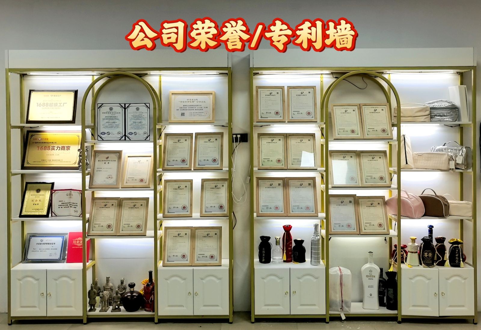 COTV全球直播-温州市文舟商务礼品有限公司专业生产:美容化妆品包、洗漱包、工具包、电器包、酒品包、理发工具，垂钓用具，文教及体育用品，大健康行业，摄影器材，礼品包等产品，欢迎大家光临！