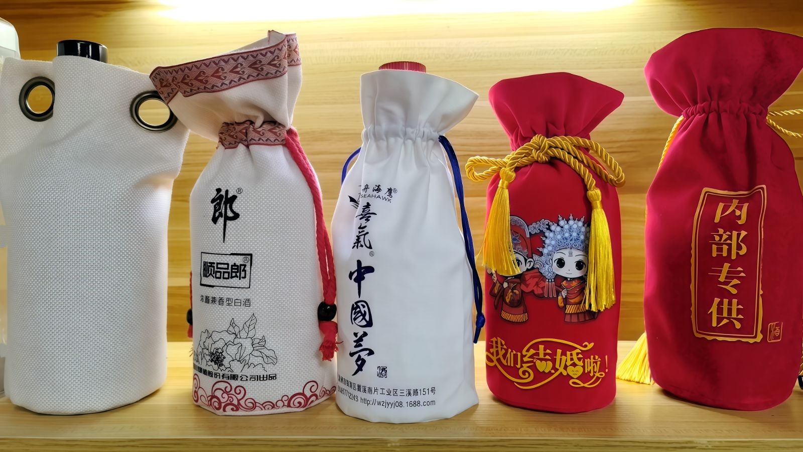COTV全球直播-温州市文舟商务礼品有限公司专业生产:美容化妆品包、洗漱包、工具包、电器包、酒品包、理发工具，垂钓用具，文教及体育用品，大健康行业，摄影器材，礼品包等产品，欢迎大家光临！