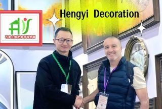 中网电视-栾城区恒艺家居饰品厂专业生产：皮雕画、砂岩画、珍珠画、组合画、法式中古风装饰画等工艺饰品，源头工厂，欢迎大家光临！