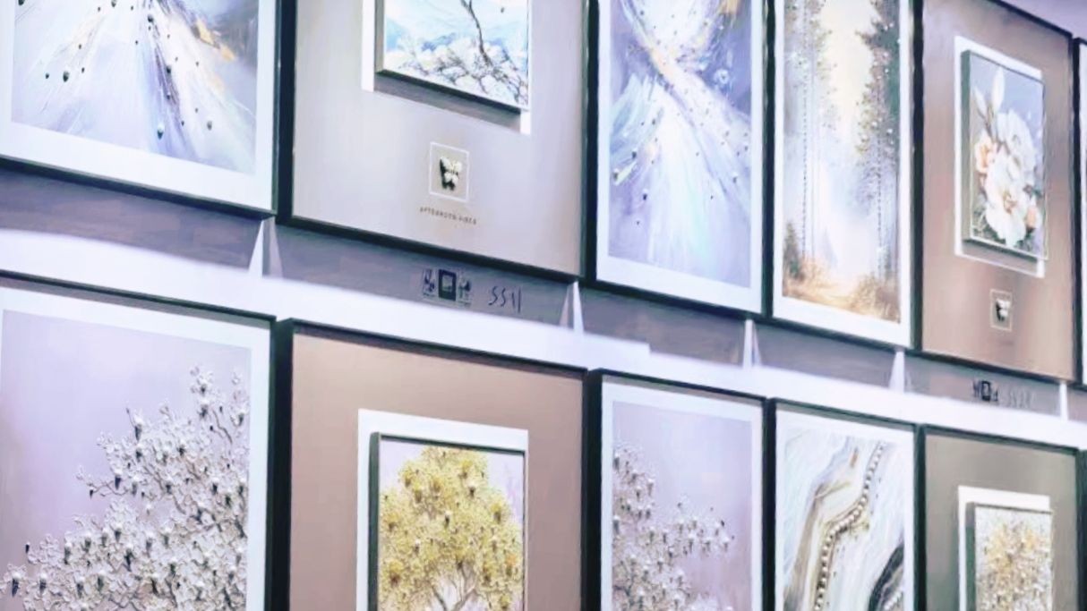 COTV全球直播-栾城区恒艺家居饰品厂专业生产:皮雕画、砂岩画、珍珠画、组合画、法式中古风装饰画等工艺饰品,源头工厂,欢迎大家光临! COTV全球直播-栾城区恒艺家居饰品厂专业生产:皮雕画、砂岩画、珍珠画、组合画、法式中古风装饰画等工艺饰品,源头工厂,欢迎大家光临!