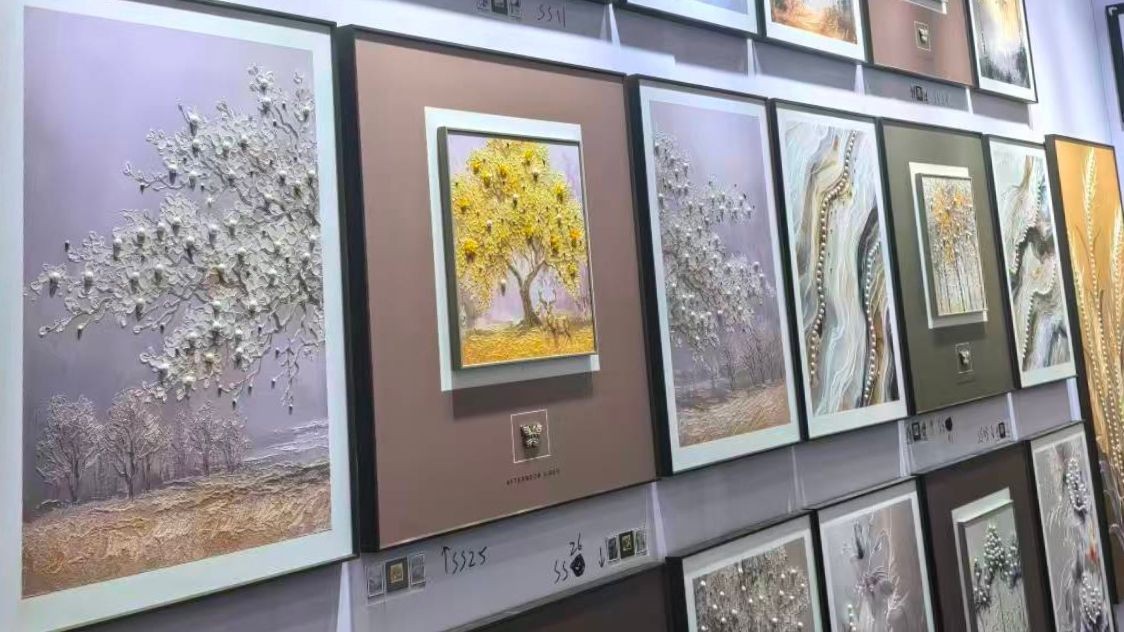 COTV全球直播-栾城区恒艺家居饰品厂专业生产:皮雕画、砂岩画、珍珠画、组合画、法式中古风装饰画等工艺饰品,源头工厂,欢迎大家光临! COTV全球直播-栾城区恒艺家居饰品厂专业生产:皮雕画、砂岩画、珍珠画、组合画、法式中古风装饰画等工艺饰品,源头工厂,欢迎大家光临!