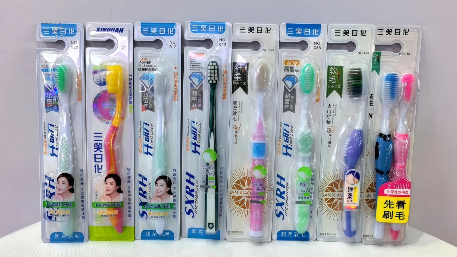 COTV全球直播-鹿邑县欧曼资化妆用具有限公司专业生产各种化妆刷、美妆刷，潮流多款睫毛，成人牙刷、儿童牙刷等产品，源头工厂，欢迎大家光临！
