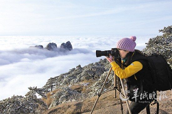 黄山雪后美景 施广德 摄