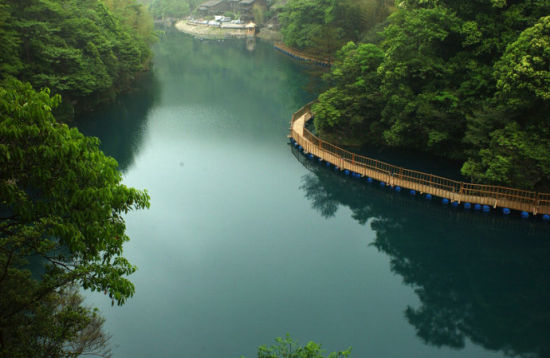 新浪旅游配图：碧水 摄影：如切如磋