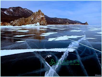 俄罗斯--贝加尔湖--冰上田野