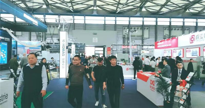 热烈祝贺2019中国国际门窗幕墙博览会在上海新国际博览中心隆重开幕! 热烈祝贺2019中国国际门窗幕墙博览会在上海新国际博览中心隆重开幕!