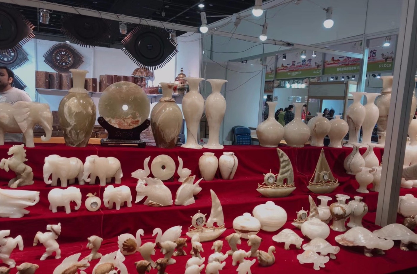 热烈祝贺2019第十二届中国义乌国际森林产品博览会在中国义乌国际博览中心隆重开幕! 热烈祝贺2019第十二届中国义乌国际森林产品博览会在中国义乌国际博览中心隆重开幕!