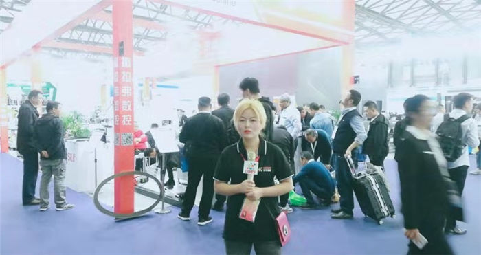 热烈祝贺2019中国国际门窗幕墙博览会在上海新国际博览中心隆重开幕! 热烈祝贺2019中国国际门窗幕墙博览会在上海新国际博览中心隆重开幕!