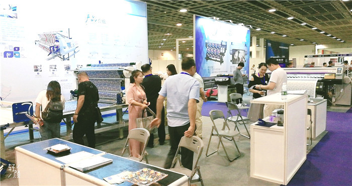 热烈祝贺2019第19届南京国际纺博会在南京国际展览中心隆重开幕! 热烈祝贺2019第19届南京国际纺博会在南京国际展览中心隆重开幕!