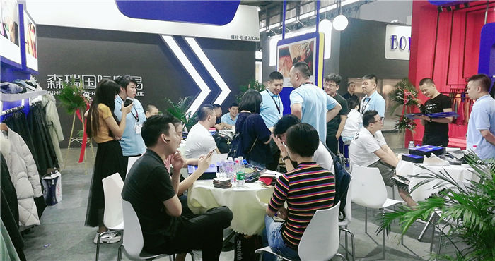 热烈祝贺2019中国国际皮革展在上海新国际博览中心隆重开幕! 热烈祝贺2019中国国际皮革展在上海新国际博览中心隆重开幕!