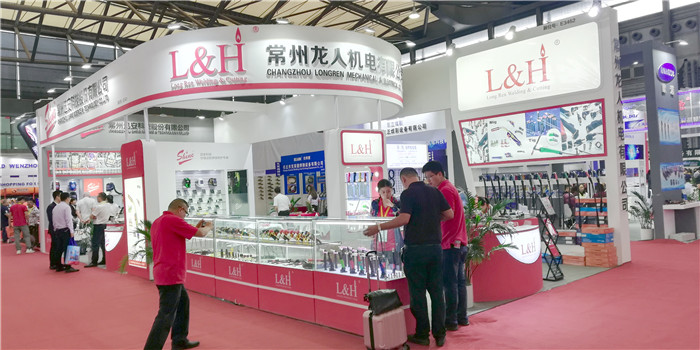 热烈祝贺2019第二十四届北京-埃森焊接与切割展览会在上海新国际博览中心隆重开幕! 热烈祝贺2019第二十四届北京-埃森焊接与切割展览会在上海新国际博览中心隆重开幕!