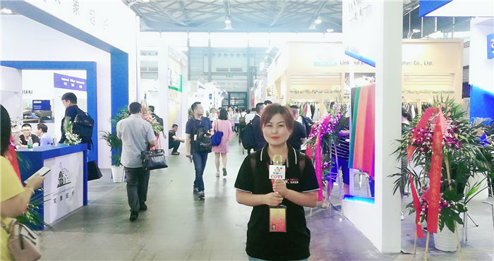 热烈祝贺2019中国国际皮革展在上海新国际博览中心隆重开幕! 热烈祝贺2019中国国际皮革展在上海新国际博览中心隆重开幕!