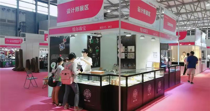 热烈祝贺2019第五届上海国际珠宝首饰展览会在上海新国际博览中心 隆重开幕! 热烈祝贺2019第五届上海国际珠宝首饰展览会在上海新国际博览中心 隆重开幕!