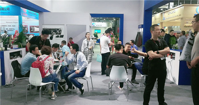 热烈祝贺2019中国国际皮革展在上海新国际博览中心隆重开幕! 热烈祝贺2019中国国际皮革展在上海新国际博览中心隆重开幕!