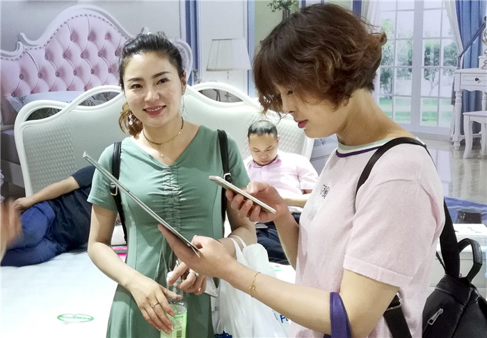 热烈祝贺2019第十一届苏州家具展览会在苏州国际博览中心隆重开幕! 热烈祝贺2019第十一届苏州家具展览会在苏州国际博览中心隆重开幕!