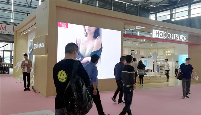 2019第101届中国针棉织品交易会(中针会)于2019年4月20日---4月22日在上海新国际博览中心隆重开幕 2019第101届中国针棉织品交易会(中针会)于2019年4月20日---4月22日在上海新国际博览中心隆重开幕