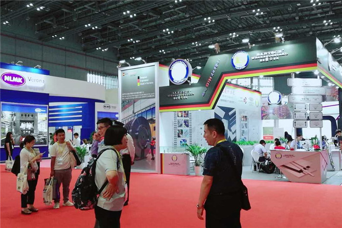 热烈祝贺2019第十九届中国国际模具技术和设备展览会在上海国家会展中心隆重开幕! 热烈祝贺2019第十九届中国国际模具技术和设备展览会在上海国家会展中心隆重开幕!