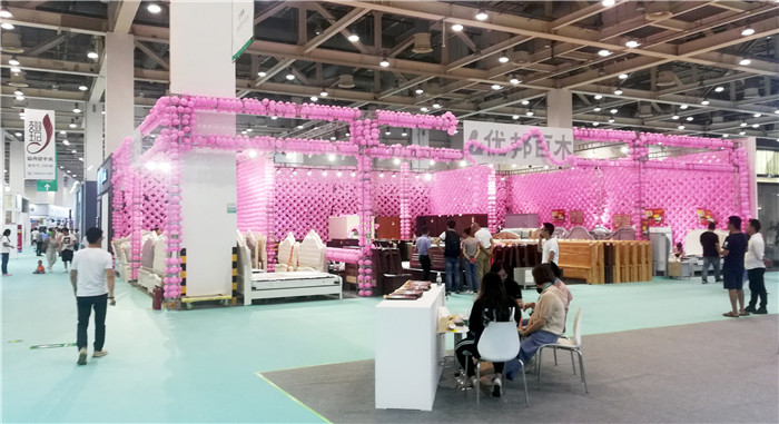 热烈祝贺2019第十一届苏州家具展览会在苏州国际博览中心隆重开幕! 热烈祝贺2019第十一届苏州家具展览会在苏州国际博览中心隆重开幕!