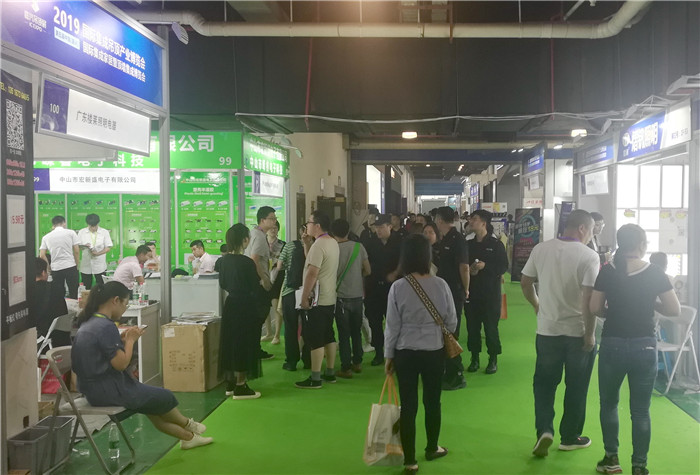 2019第五届中国(嘉兴)国际集成吊顶产业博览会于2019年5月30日-6月1日在嘉兴国际会展中心隆重开幕! 2019第五届中国(嘉兴)国际集成吊顶产业博览会于2019年5月30日-6月1日在嘉兴国际会展中心隆重开幕!