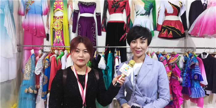 热烈祝贺第七届上海国际校服·园服展览会、第七届上海国际职业装博览会在上海世博展览馆隆重开幕 热烈祝贺第七届上海国际校服·园服展览会、第七届上海国际职业装博览会在上海世博展览馆隆重开幕