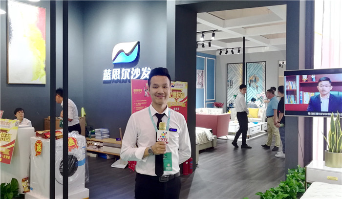 热烈祝贺2019第十一届苏州家具展览会在苏州国际博览中心隆重开幕! 热烈祝贺2019第十一届苏州家具展览会在苏州国际博览中心隆重开幕!