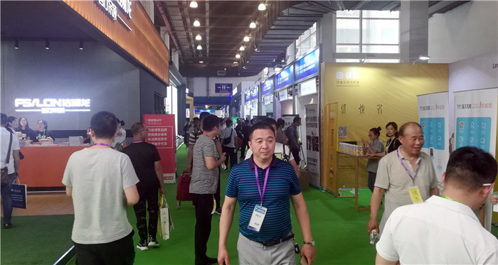 2019第五届中国(嘉兴)国际集成吊顶产业博览会于2019年5月30日-6月1日在嘉兴国际会展中心隆重开幕! 2019第五届中国(嘉兴)国际集成吊顶产业博览会于2019年5月30日-6月1日在嘉兴国际会展中心隆重开幕!