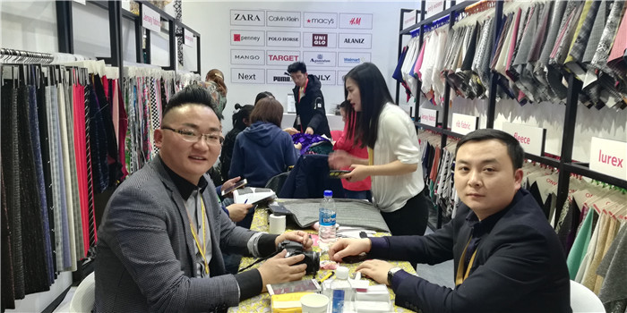 2019中国国际纺织面料及辅料 、纺织纱线、服装服饰博览会在上海国家会展中心隆重开幕! 2019中国国际纺织面料及辅料 、纺织纱线、服装服饰博览会在上海国家会展中心隆重开幕!